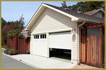 Las Vegas Metro Garage Door Service Las Vegas, NV 702-550-0180 Las Vegas Metro Garage Door Service Las Vegas, NV 702-550-0180 - serv-sid-res-gdr-19m